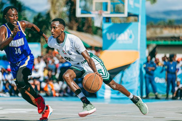 Le rôle du travail d'équipe dans le rafting